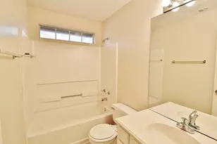 210 Ridgecrest Dr, Cedar Hill, TX 75104 - Photo 8