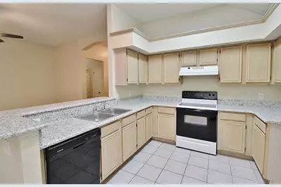 210 Ridgecrest Drive, Cedar Hill, TX 75104 - Photo 6