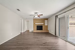 217 Glenn Dr, Hurst, TX 76053 - Photo 12