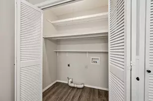 217 Glenn Dr, Hurst, TX 76053 - Photo 18