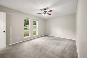 217 Glenn Dr, Hurst, TX 76053 - Photo 18