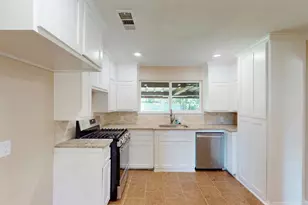 3201 Lakeland St, Fort Worth, TX 76111 - Photo 10