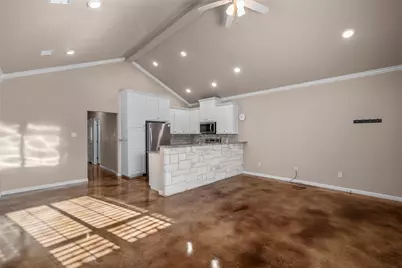 402 Spring Street, McGregor, TX 76657 - Photo 4