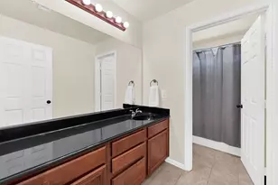 3024 Greenway Dr, Burleson, TX 76028 - Photo 16
