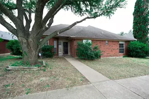 8661 Malibu St, Frisco, TX 75033 - Photo 2