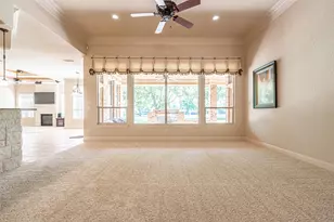 6417 Colonial Dr, Granbury, TX 76049 - Photo 8