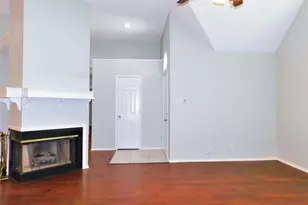 1539 Pickwick Ln, Denton, TX 76209 - Photo 4