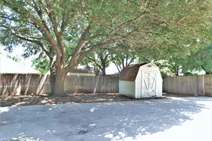1539 Pickwick Ln, Denton, TX 76209 - Photo 26