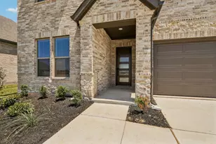 1041 Clayton St, Aubrey, TX 76227 - Photo 2