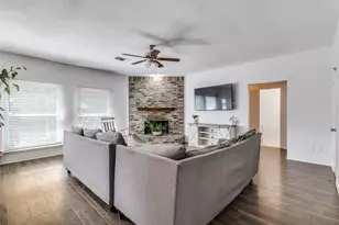8321 Bristol Ct, Rowlett, TX 75089 - Photo 12