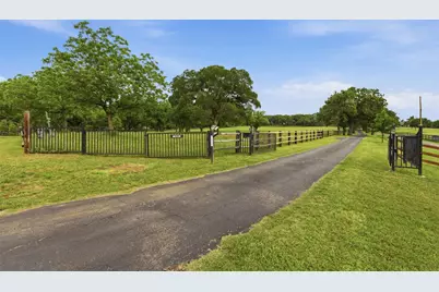 5400 Mitchell Saxon Road, Fort Worth, TX 76140 - Photo 2