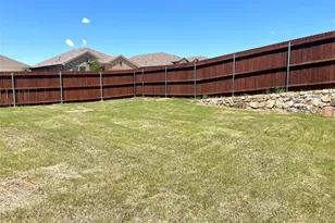 5552 Rollins Dr, Krum, TX 76249 - Photo 16