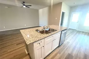 5552 Rollins Dr, Krum, TX 76249 - Photo 4