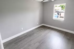 106 N 4th St, Crandall, TX 75114 - Photo 6