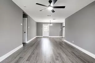 106 N 4th St, Crandall, TX 75114 - Photo 2