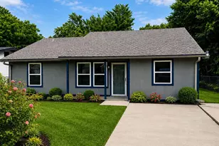 106 N 4th St, Crandall, TX 75114 - Photo 2