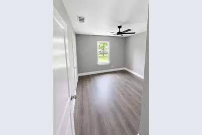 106 N 4th Street, Crandall, TX 75114 - Photo 8