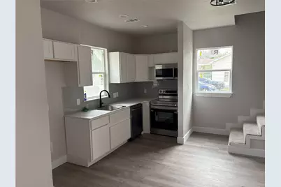 316 Henry Street, Waxahachie, TX 75165 - Photo 8
