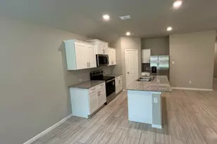 333 Lubbock Dr, Azle, TX 76020 - Photo 8