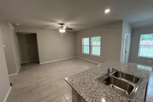 333 Lubbock Dr, Azle, TX 76020 - Photo 10