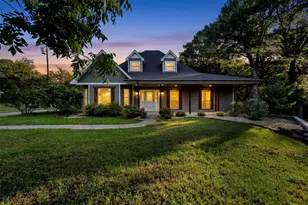 1044 E Woodridge Rd, Waxahachie, TX 75165 - Photo 2