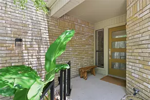 16132 Chalfont Cir, Dallas, TX 75248 - Photo 2