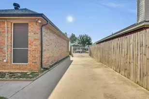 4213 Forestedge Dr, Grand Prairie, TX 75052 - Photo 34