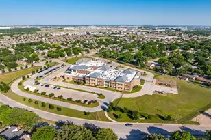 381 Arbor Ln, Euless, TX 76039 - Photo 34