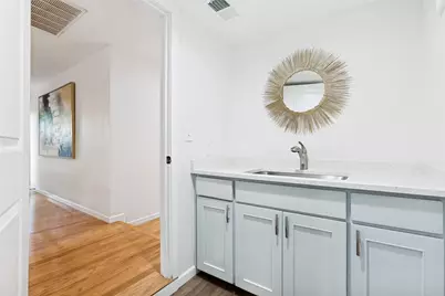 6405 Glennox Lane, Dallas, TX 75214 - Photo 12