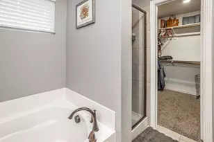1816 Vallana Dr, Gainesville, TX 76240 - Photo 30
