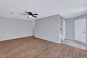 134 Main Pl, Euless, TX 76040 - Photo 4