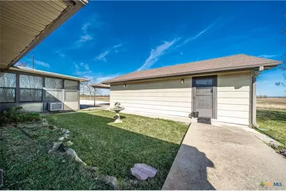 17941 Old 81, Troy, TX 76579 - Photo 20