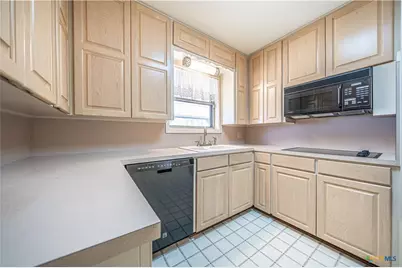 17941 Old 81, Troy, TX 76579 - Photo 8