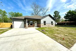 3415 Henderson St, Greenville, TX 75401 - Photo 1