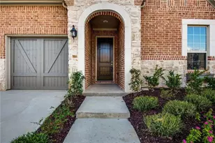 2612 Walnut Creek Ln, The Colony, TX 75056 - Photo 2