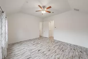 612 Rawlins Ln, Fort Worth, TX 76131 - Photo 10