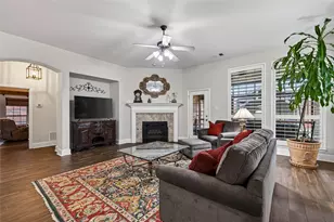 2636 Deer Hollow Dr, Little Elm, TX 75068 - Photo 2