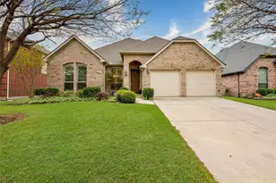 2636 Deer Hollow Dr, Little Elm, TX 75068 - Photo 8