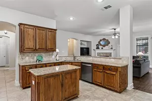 2636 Deer Hollow Dr, Little Elm, TX 75068 - Photo 12
