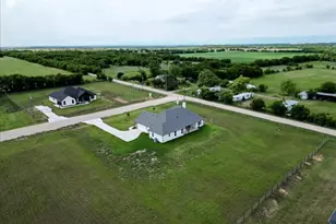 8524 Bronco Dr, Godley, TX 76044 - Photo 30
