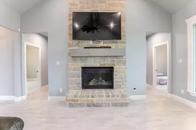 8524 Bronco Drive, Godley, TX 76044 - Photo 8