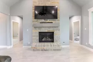 8524 Bronco Dr, Godley, TX 76044 - Photo 8
