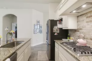 1316 Stoneleigh Pl, Aubrey, TX 76227 - Photo 14