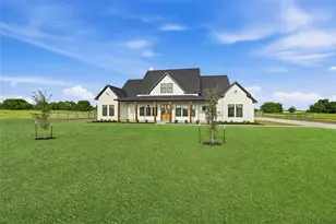 7289 Christina Circle, Krum, TX 76249 - Photo 2