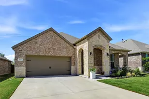 10512 Fountain Gate St, Aubrey, TX 76227 - Photo 2