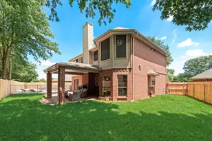 2422 Black Spruce Ct, Arlington, TX 76001 - Photo 34