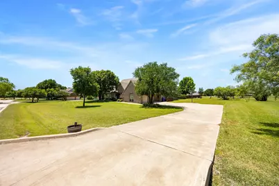109 Aledo Pointe Drive, Aledo, TX 76008 - Photo 2