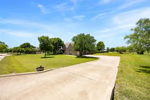109 Aledo Pointe Dr, Aledo, TX 76008 - Photo 2