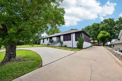 5209 Fairway Circle, DeCordova, TX 76049 - Photo 2