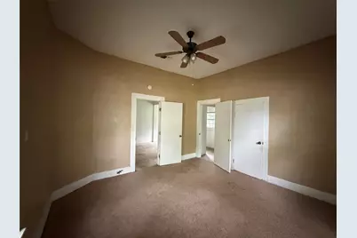 215 Heath Street, Cleburne, TX 76031 - Photo 24